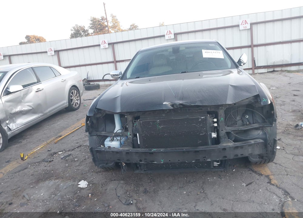 2018 CHRYSLER 300 LIMITED VIN: 2C3CCAEG2JH123364