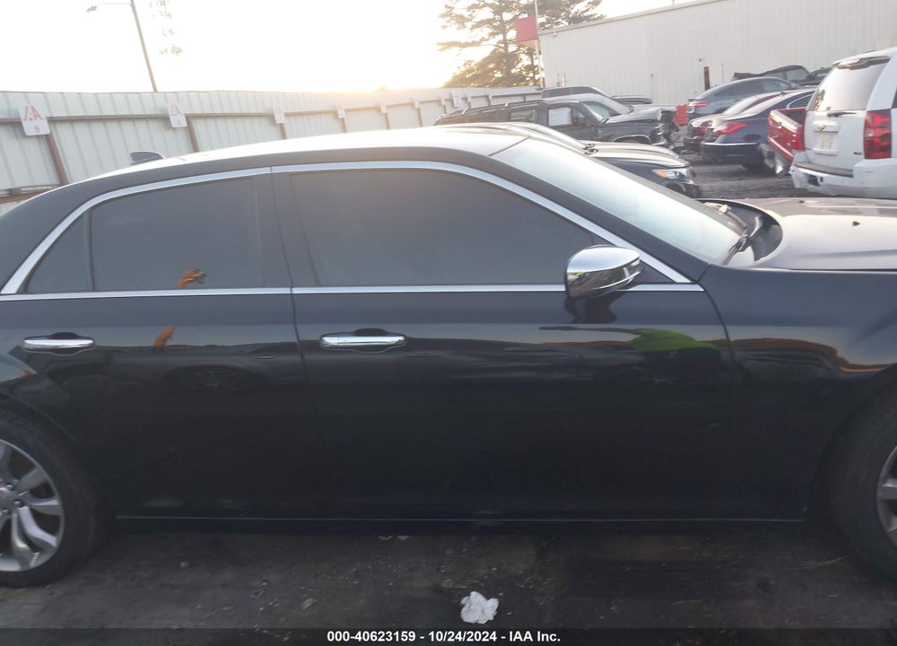 2018 CHRYSLER 300 LIMITED VIN: 2C3CCAEG2JH123364