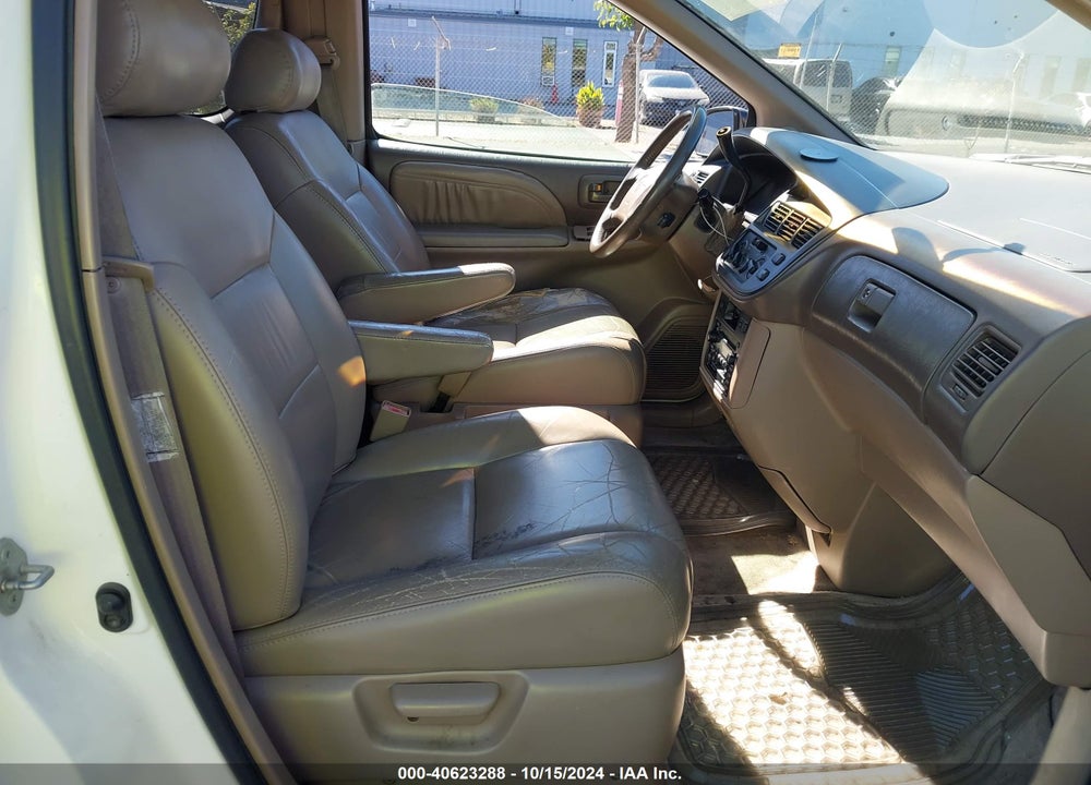 2000 TOYOTA SIENNA XLE VIN: 4T3ZF13C5YU200932