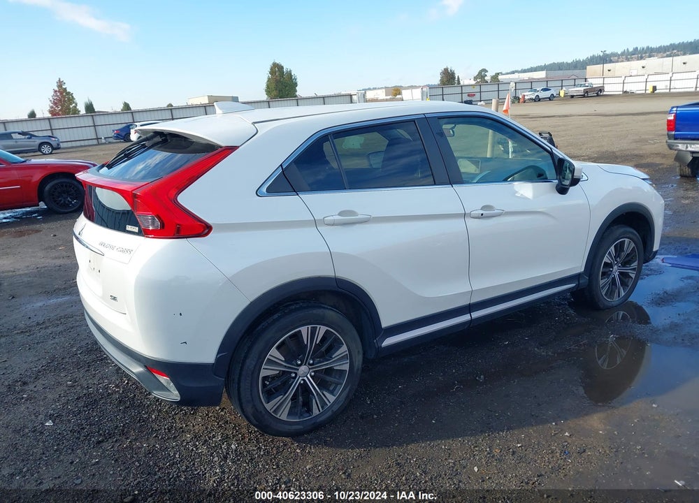2018 MITSUBISHI ECLIPSE CROSS SE VIN: JA4AT5AAXJZ039332