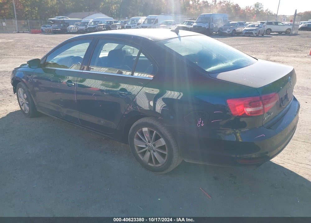 2015 VOLKSWAGEN JETTA 1.8T SE VIN: 3VWD07AJ4FM266514