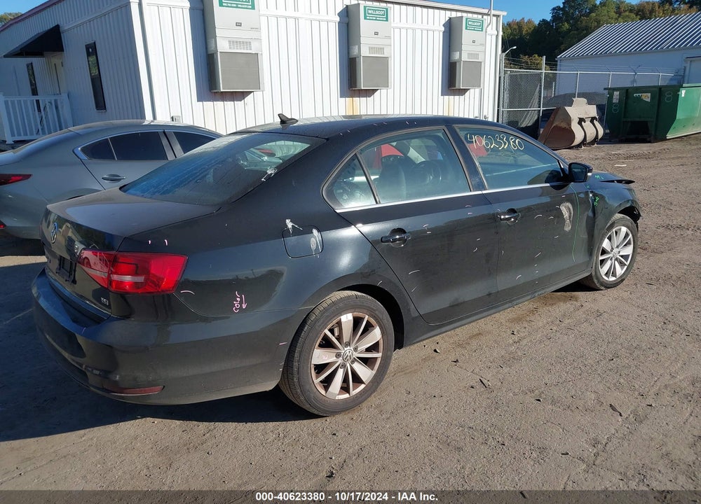 2015 VOLKSWAGEN JETTA 1.8T SE VIN: 3VWD07AJ4FM266514