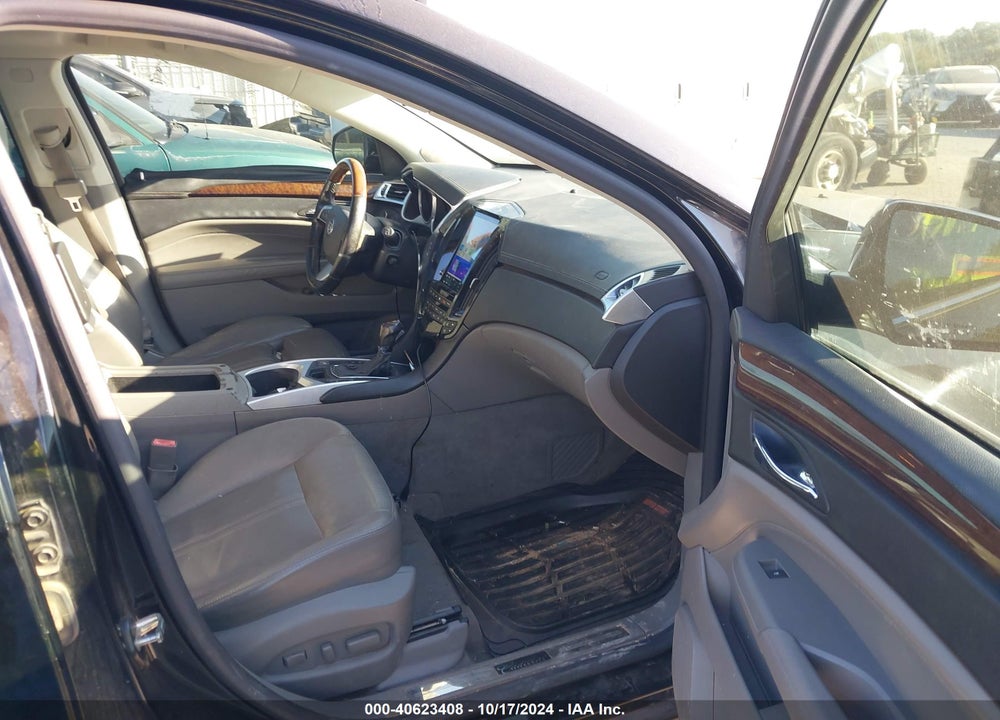 2011 CADILLAC SRX PERFORMANCE COLLECTION VIN: 3GYFNBEY4BS597150