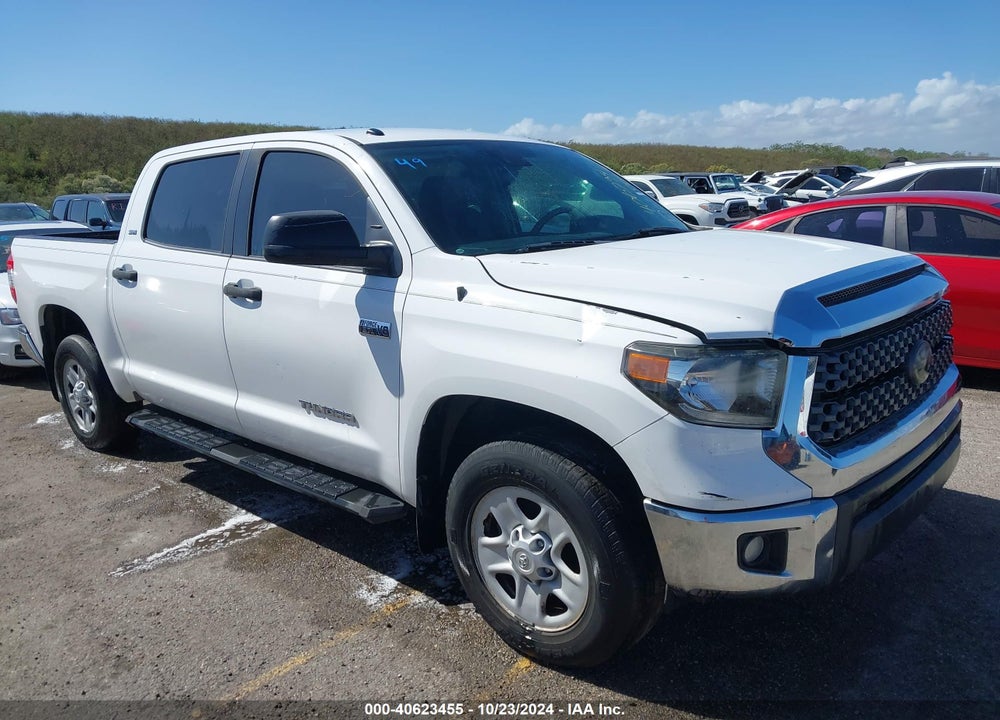 2018 TOYOTA TUNDRA SR5 5.7L V8 VIN: 5TFEY5F10JX240394