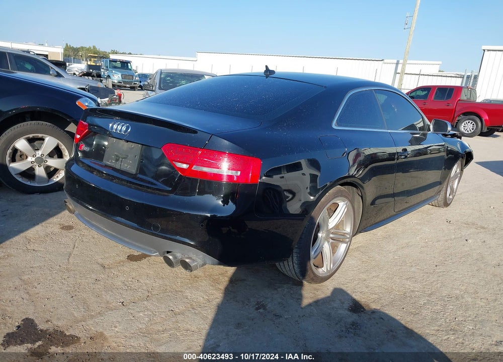 2010 AUDI S5 4.2 PREMIUM PLUS VIN: WAUCVAFR1AA073011