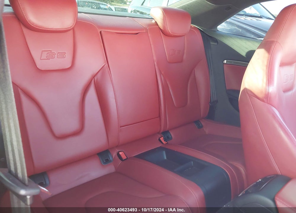 2010 AUDI S5 4.2 PREMIUM PLUS VIN: WAUCVAFR1AA073011