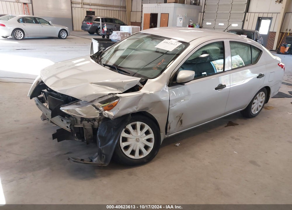 2019 NISSAN VERSA 1.6 S+ VIN: 3N1CN7AP1KL879505