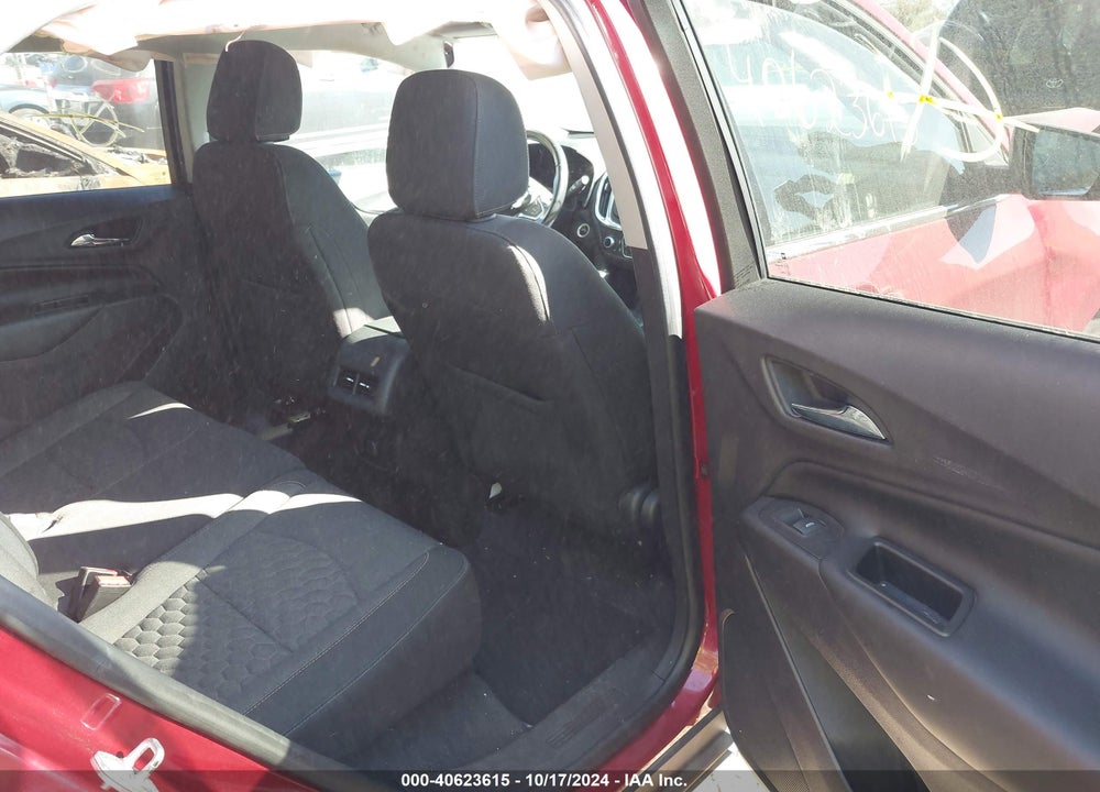 2018 CHEVROLET EQUINOX LT VIN: 3GNAXKEXXJL383538