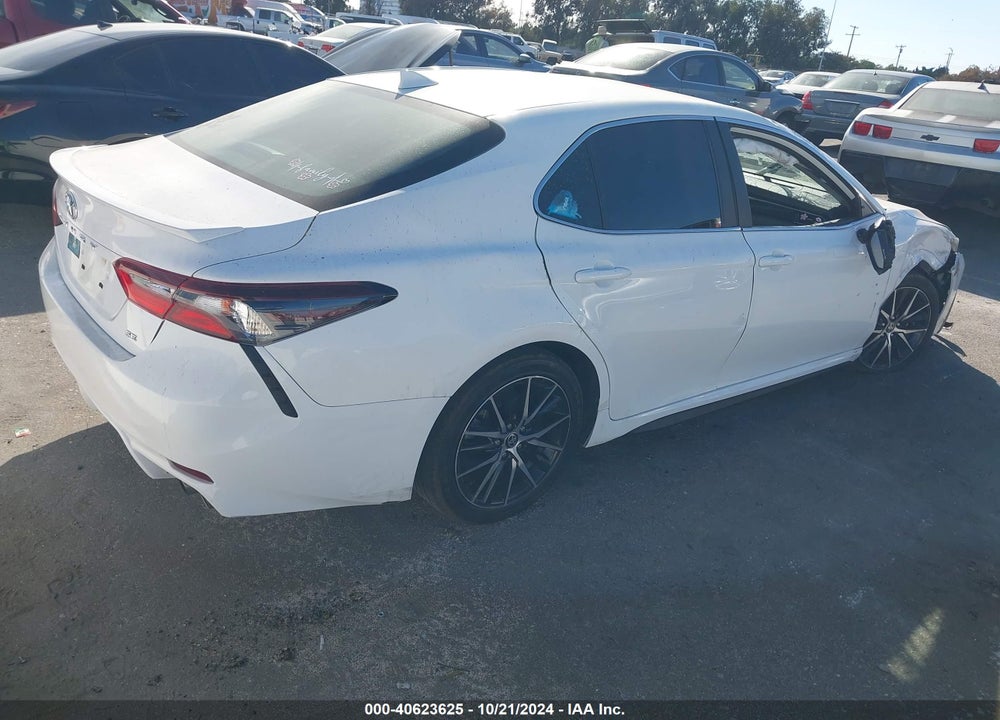 2021 TOYOTA CAMRY SE VIN: 4T1G11AK6MU418638
