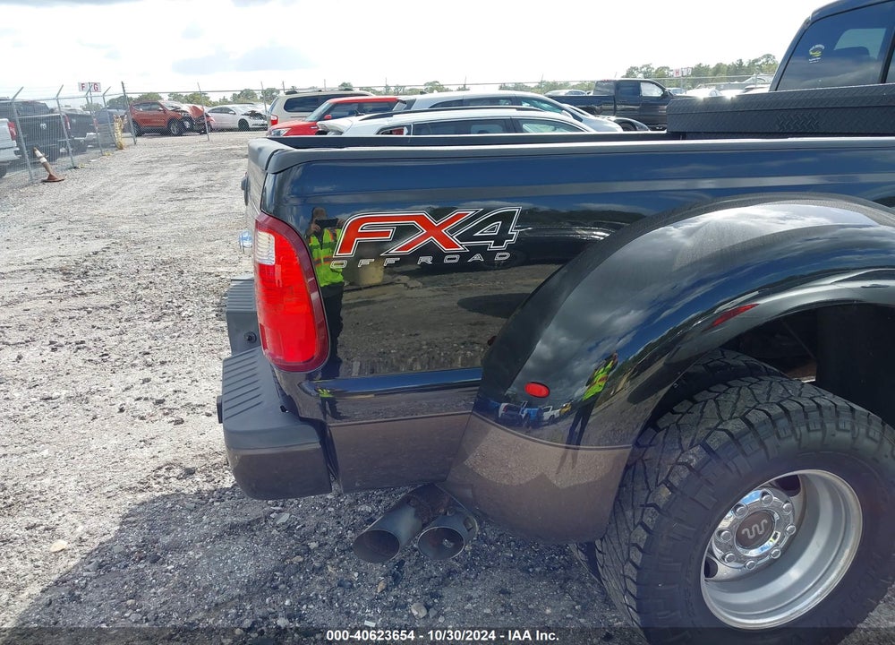 2015 FORD F-350 LARIAT VIN: 1FT8W3DT8FEA93031