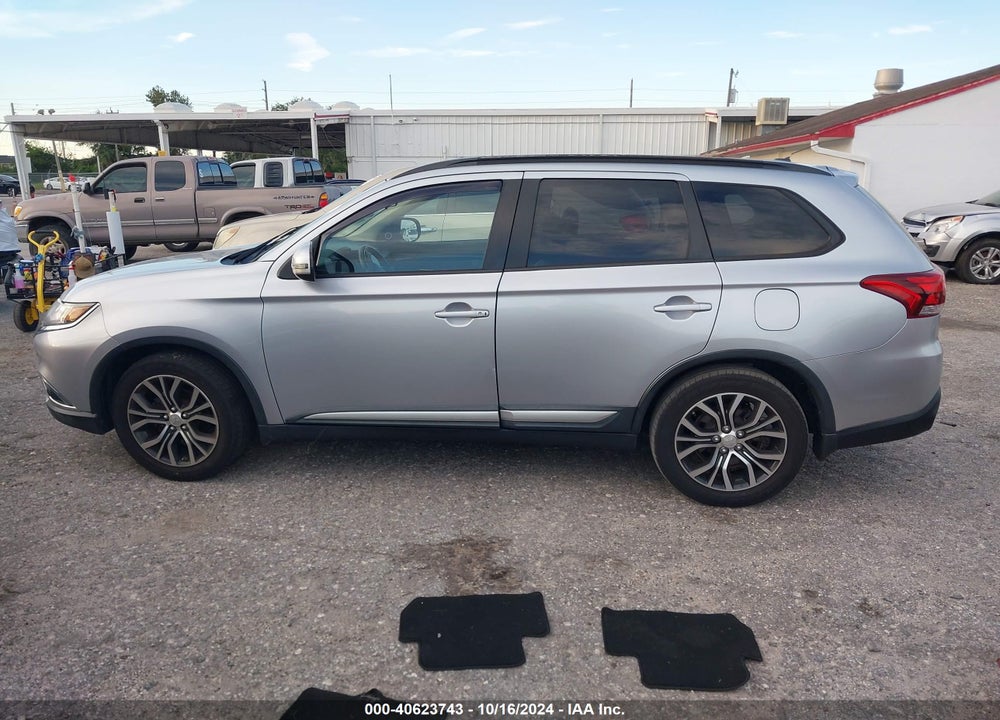2016 MITSUBISHI OUTLANDER SEL VIN: JA4AD3A38GZ055377