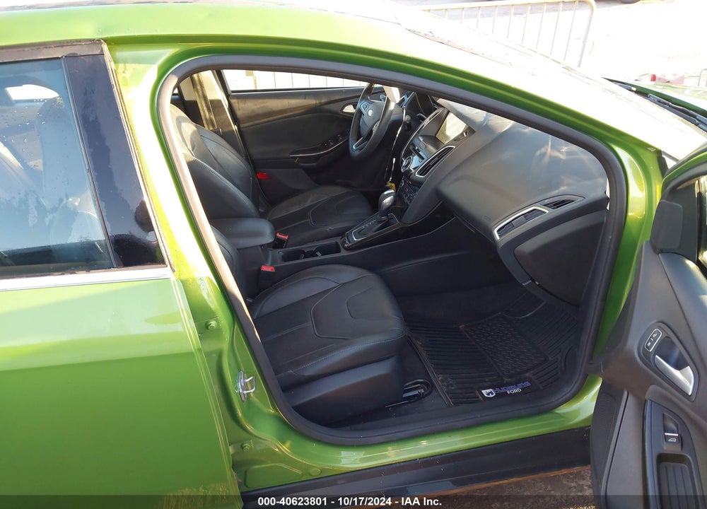 2018 FORD FOCUS TITANIUM VIN: 1FADP3N26JL273183
