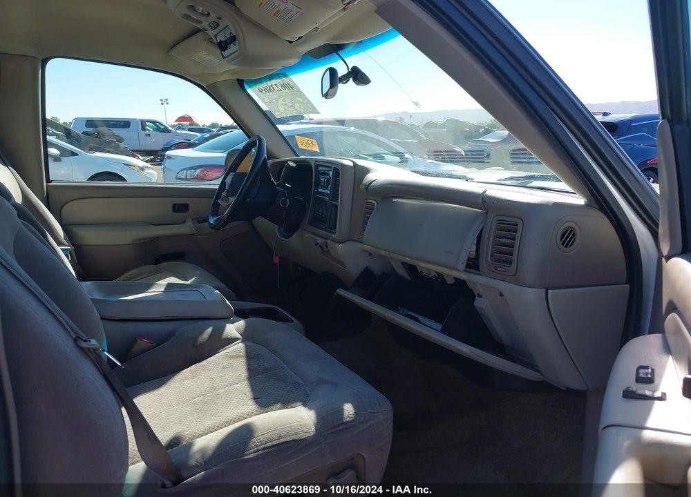 2002 CHEVROLET TAHOE LS VIN: 1GNEC13Z12J330800