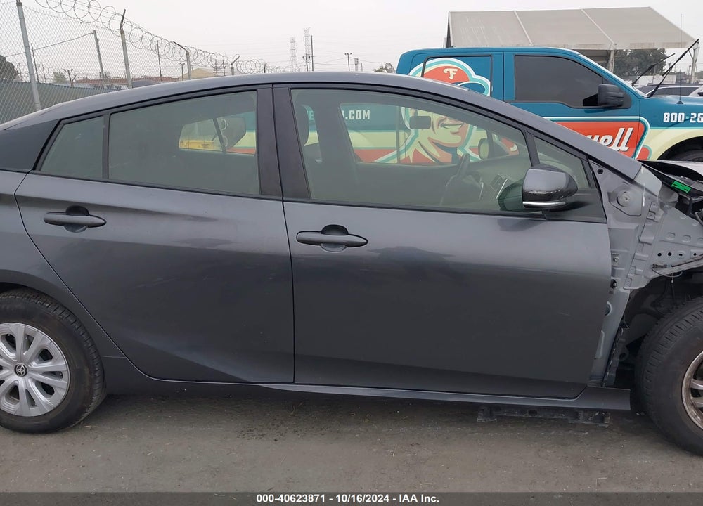 2021 TOYOTA PRIUS LE VIN: JTDKAMFU7M3152577