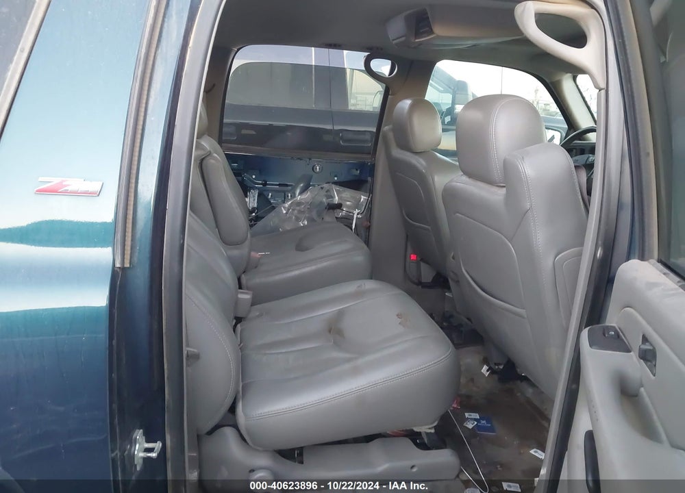 2006 CHEVROLET SUBURBAN 1500 Z71 VIN: 3GNEC16Z56G106643