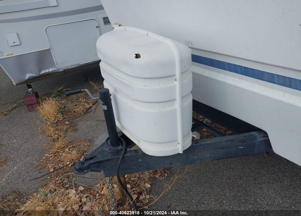 2003 FLEETWOOD TRAVEL TRAILER VIN: 1EC1H272731590349