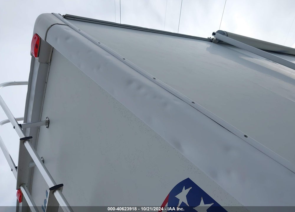 2003 FLEETWOOD TRAVEL TRAILER VIN: 1EC1H272731590349