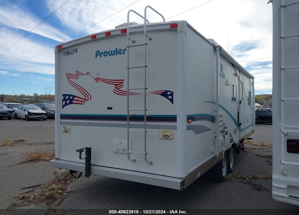 2003 FLEETWOOD TRAVEL TRAILER VIN: 1EC1H272731590349