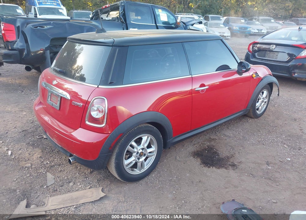 2013 MINI HARDTOP COOPER VIN: WMWSU3C50DT375426