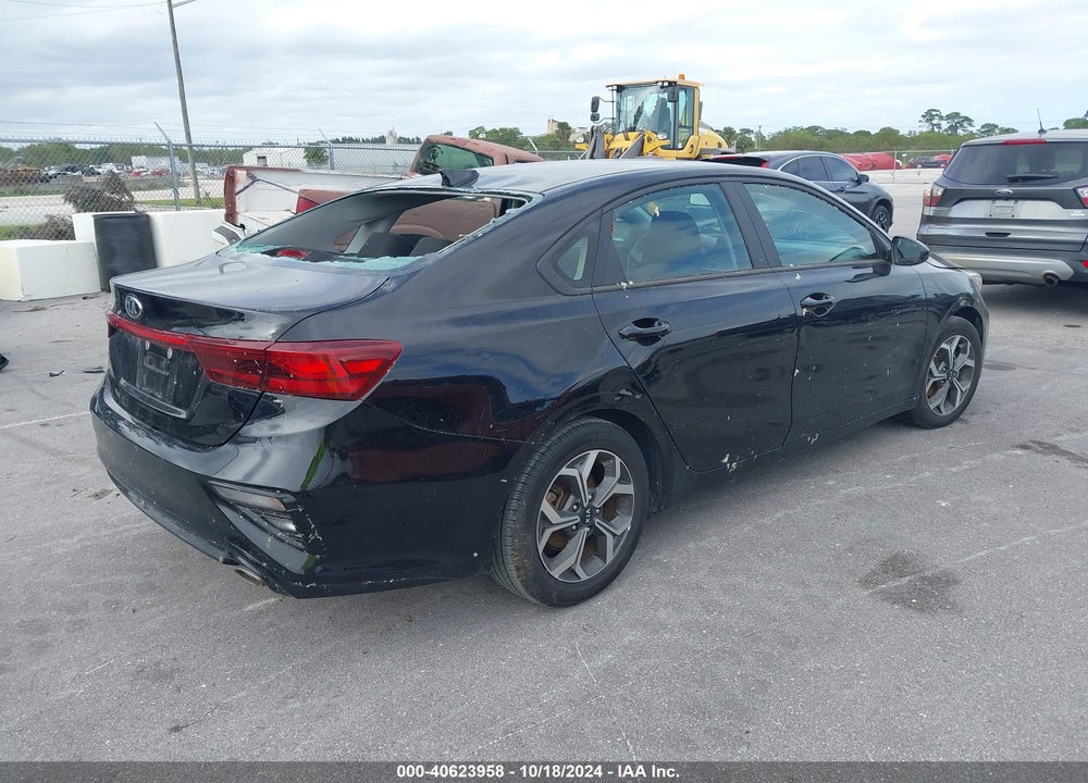 2021 KIA FORTE LXS VIN: 3KPF24ADXME307704