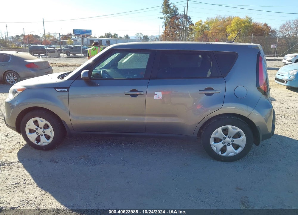 2015 KIA SOUL VIN: KNDJN2A2XF7200093