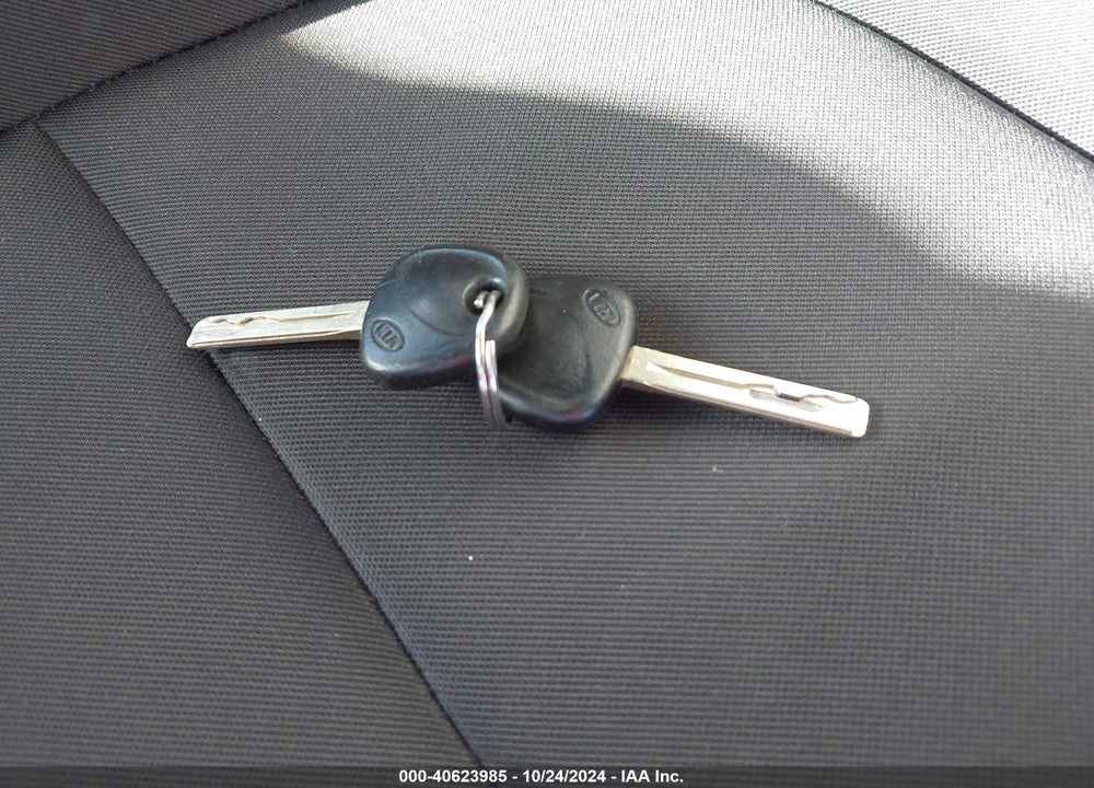 2015 KIA SOUL VIN: KNDJN2A2XF7200093
