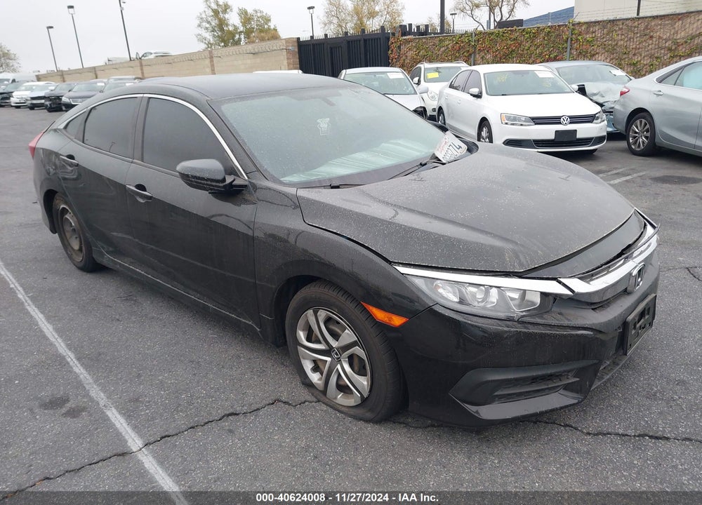 2018 HONDA CIVIC LX VIN: 19XFC2F5XJE208749