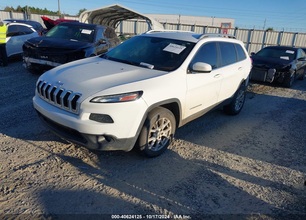 2016 JEEP CHEROKEE LATITUDE VIN: 1C4PJMCB4GW153018