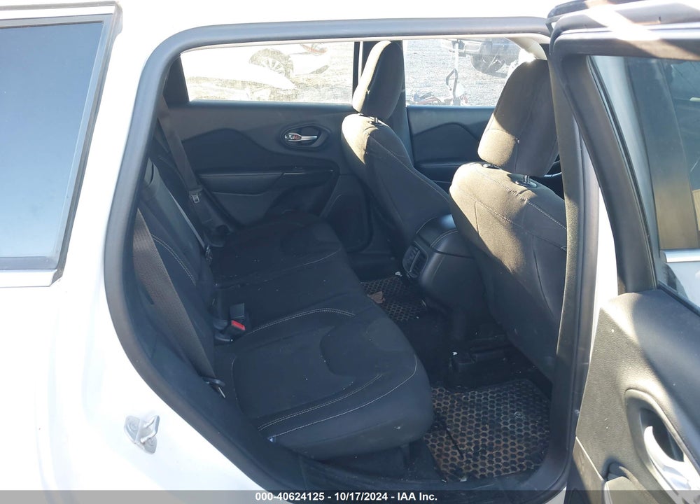 2016 JEEP CHEROKEE LATITUDE VIN: 1C4PJMCB4GW153018