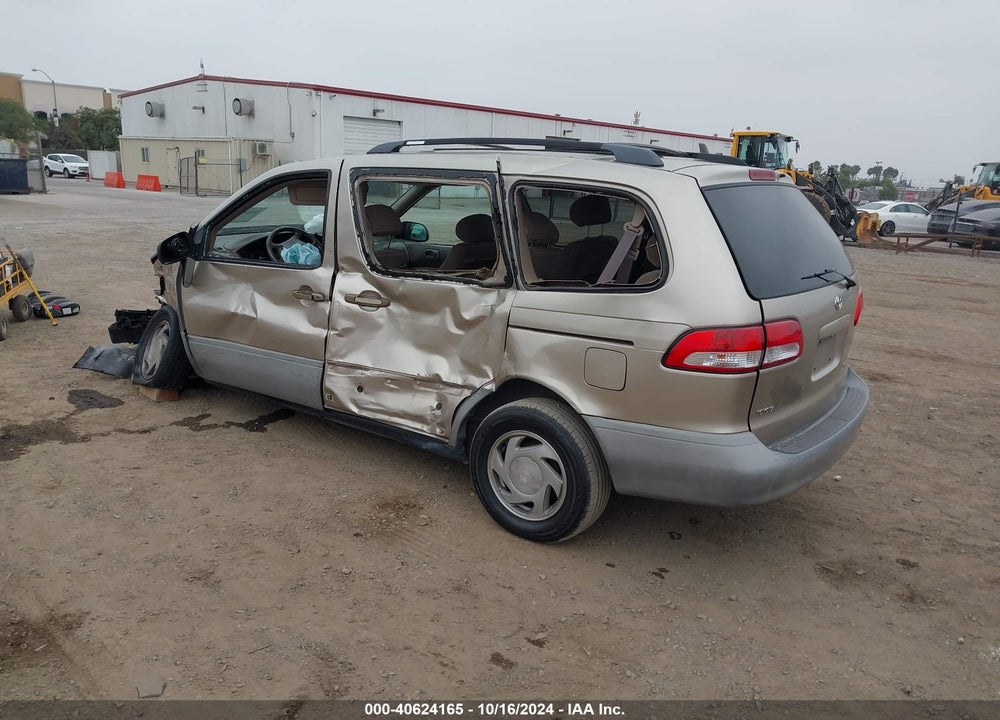 2001 TOYOTA SIENNA LE VIN: 4T3ZF13C11U348081