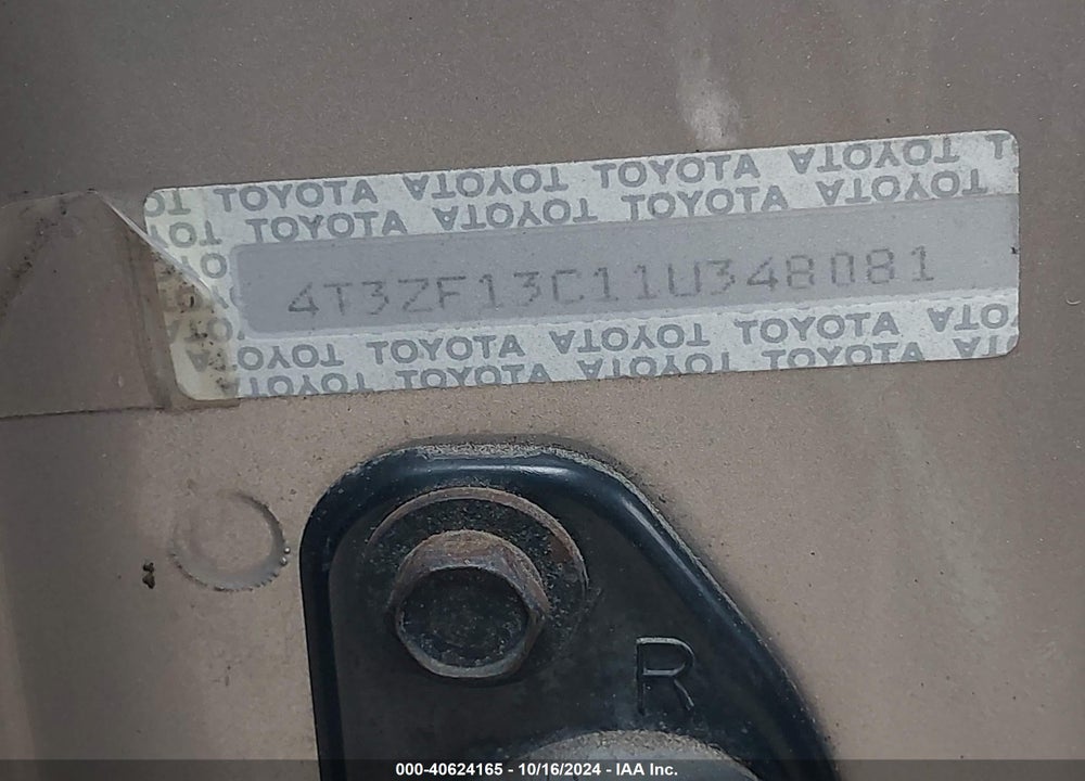 2001 TOYOTA SIENNA LE VIN: 4T3ZF13C11U348081