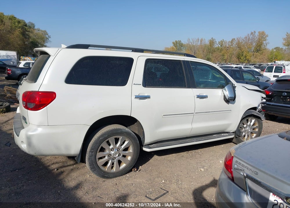 2011 TOYOTA SEQUOIA PLATINUM 5.7L V8 VIN: 5TDDW5G19BS050813