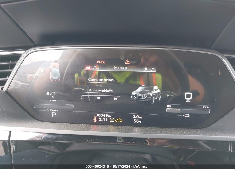 2022 AUDI E-TRON PREMIUM QUATTRO VIN: WA1AAAGE5NB005046