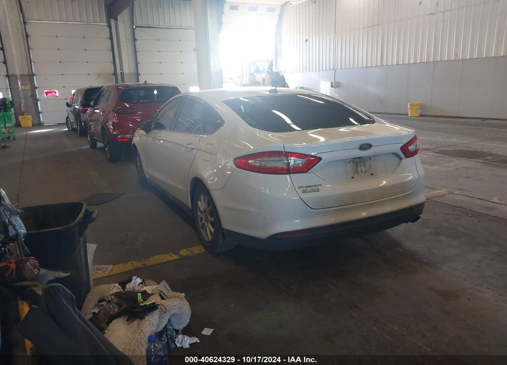 2016 FORD FUSION S VIN: 3FA6P0G73GR125969