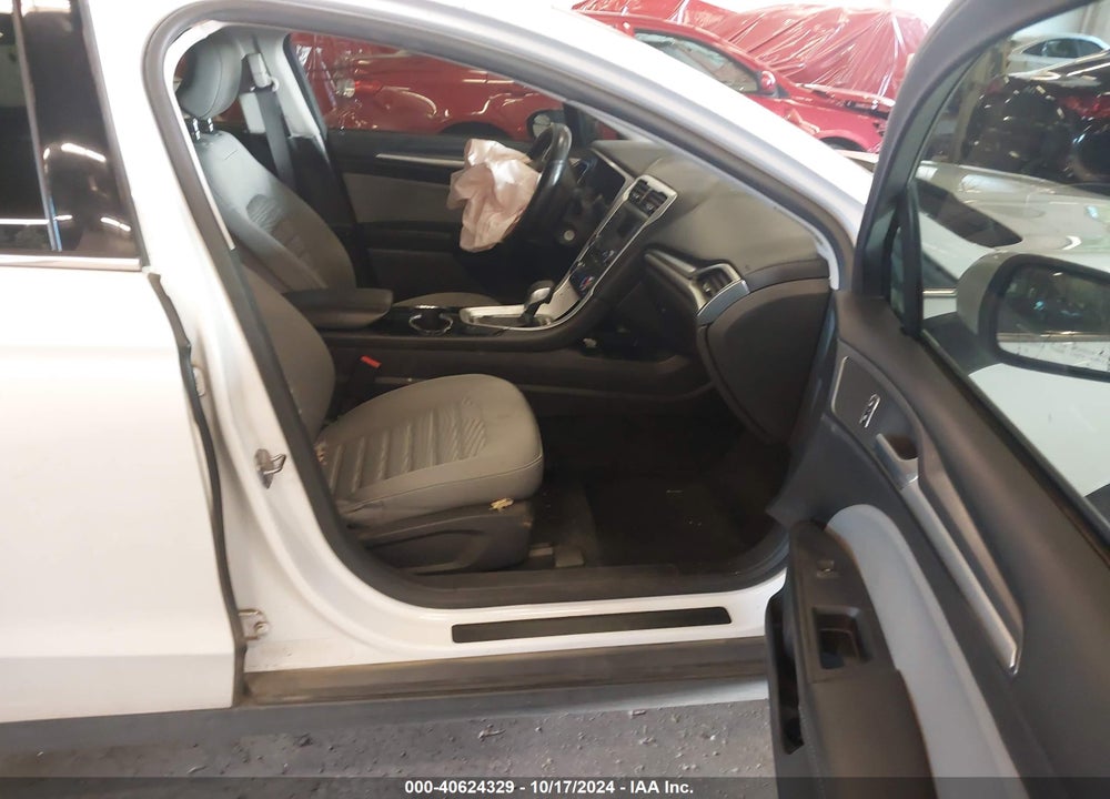 2016 FORD FUSION S VIN: 3FA6P0G73GR125969