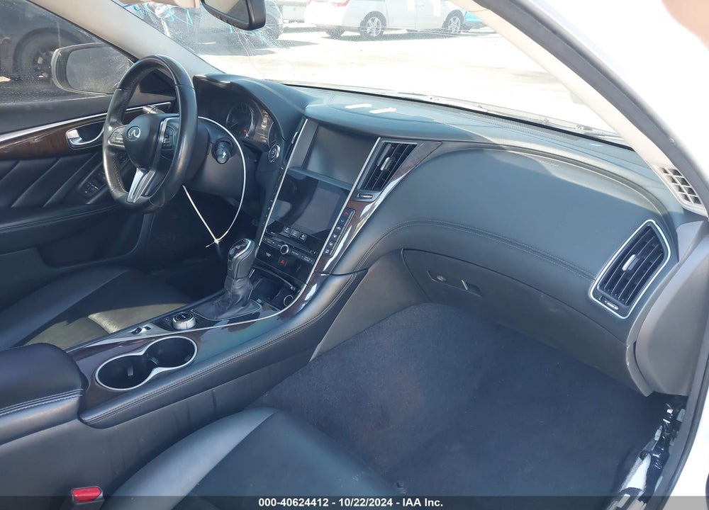 2019 INFINITI Q50 3.0T LUXE VIN: JN1EV7AP1KM515521