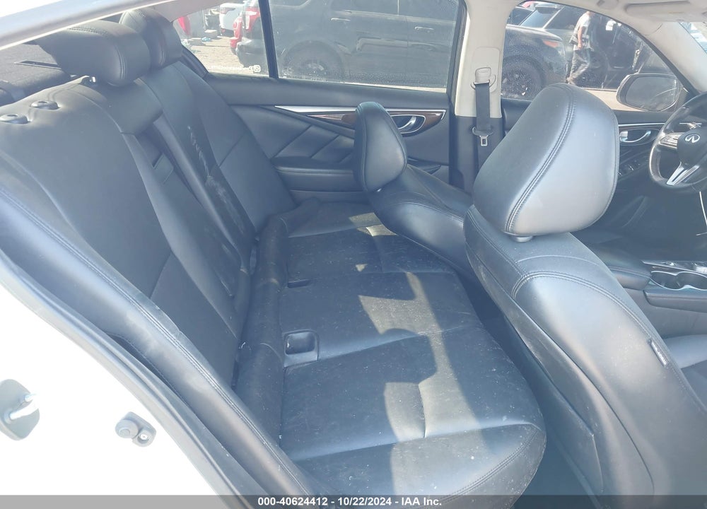 2019 INFINITI Q50 3.0T LUXE VIN: JN1EV7AP1KM515521