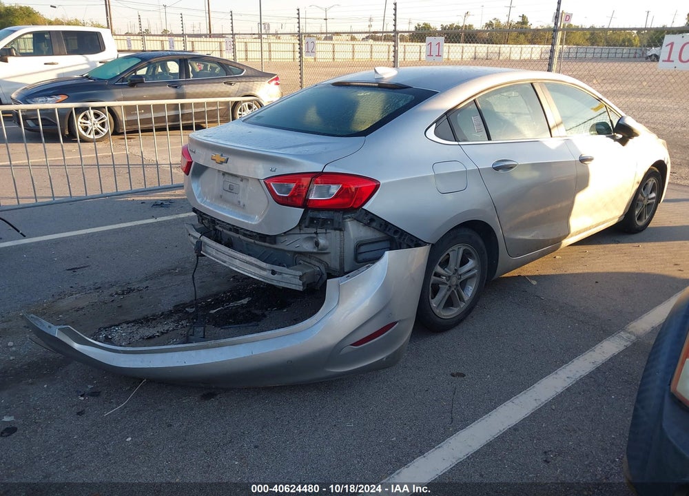 2018 CHEVROLET CRUZE LT AUTO VIN: 1G1BE5SM8J7238929