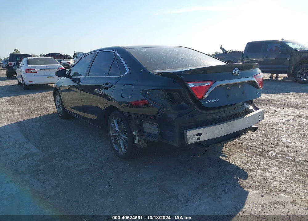 2017 TOYOTA CAMRY SE VIN: 4T1BF1FK7HU453330