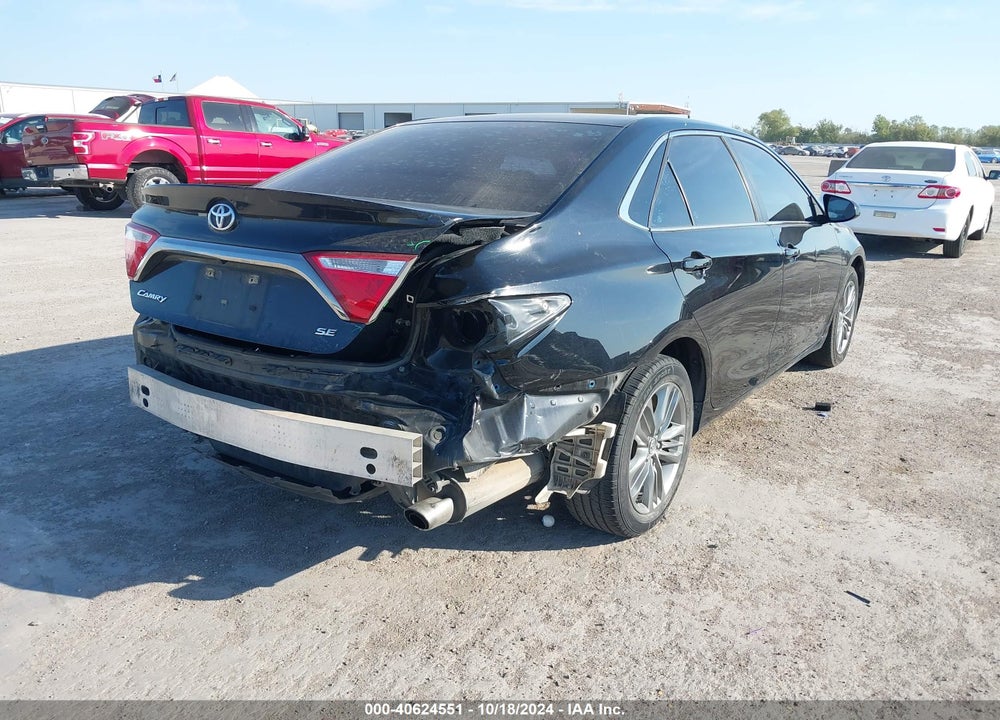 2017 TOYOTA CAMRY SE VIN: 4T1BF1FK7HU453330
