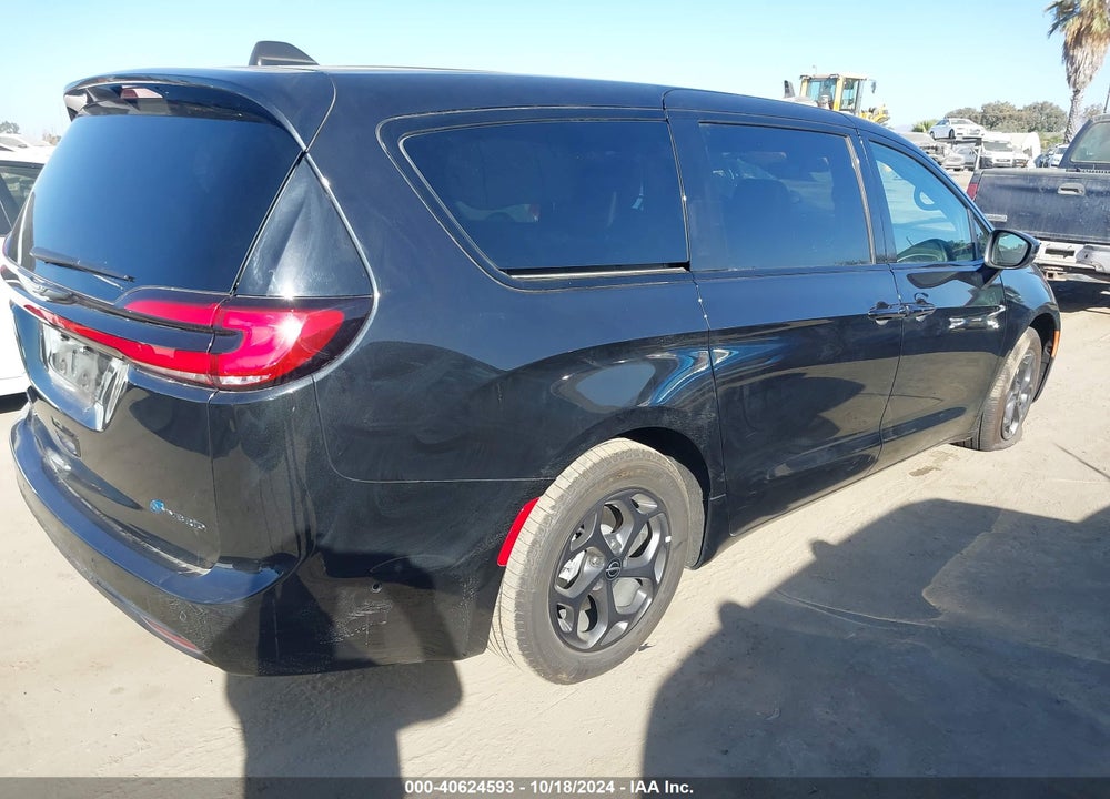 2023 CHRYSLER PACIFICA HYBRID TOURING L VIN: 2C4RC1L73PR614814