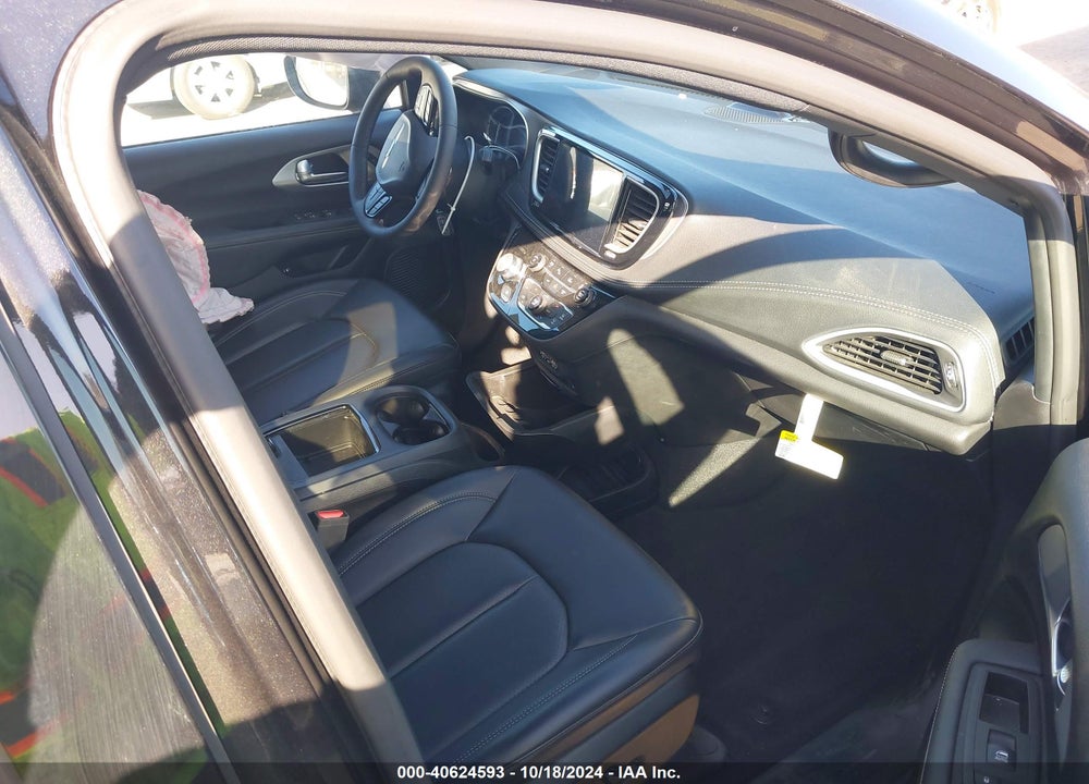 2023 CHRYSLER PACIFICA HYBRID TOURING L VIN: 2C4RC1L73PR614814