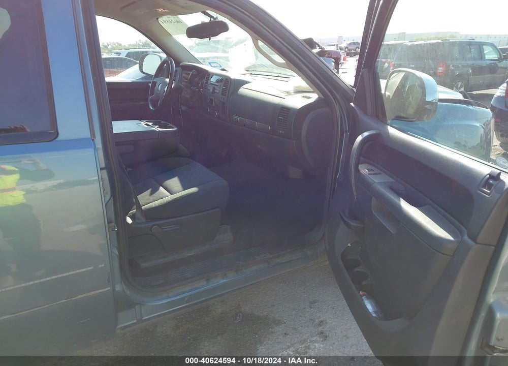 2011 GMC SIERRA 1500 SLE VIN: 3GTP1VE01BG250900
