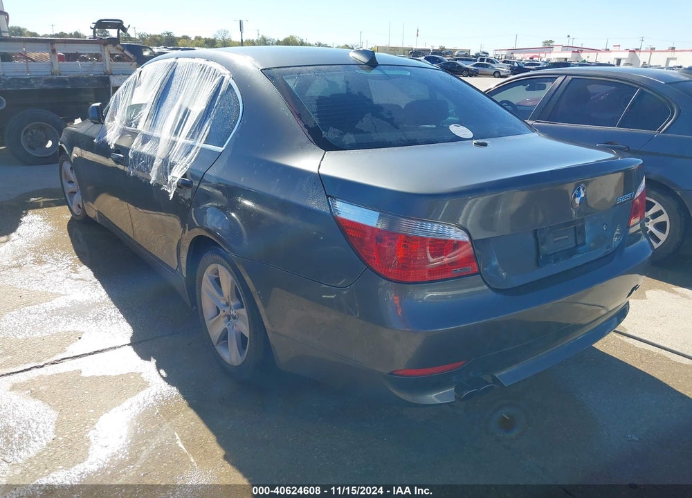2007 BMW 525I VIN: WBANE53557CY05963