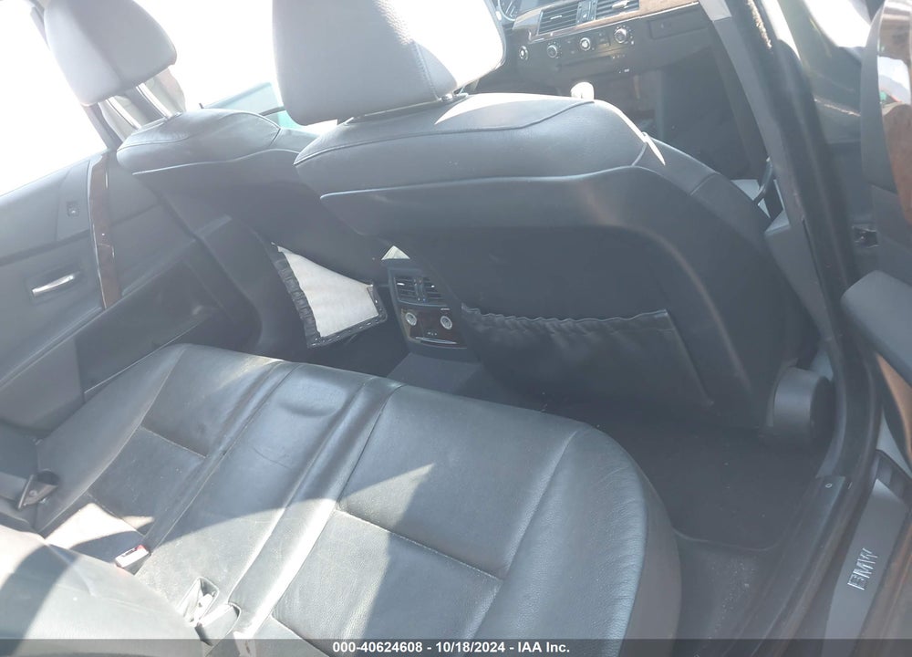2007 BMW 525I VIN: WBANE53557CY05963