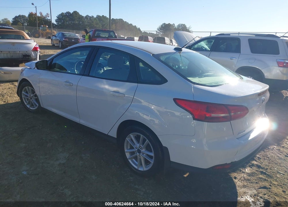 2017 FORD FOCUS SE VIN: 1FADP3F29HL336818