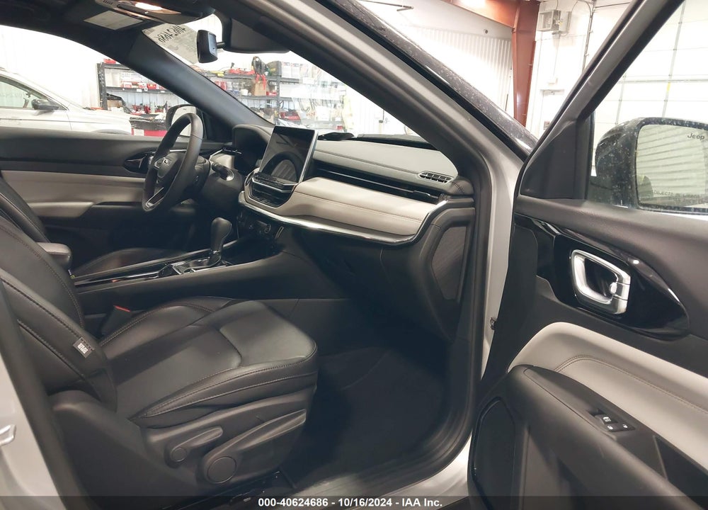 2024 JEEP COMPASS LIMITED 4X4 VIN: 3C4NJDCN1RT113683