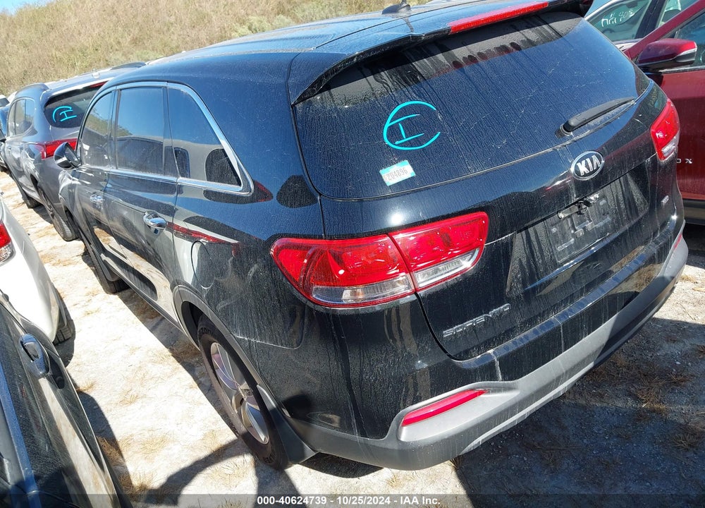 2017 KIA SORENTO 2.4L L VIN: 5XYPG4A38HG284039