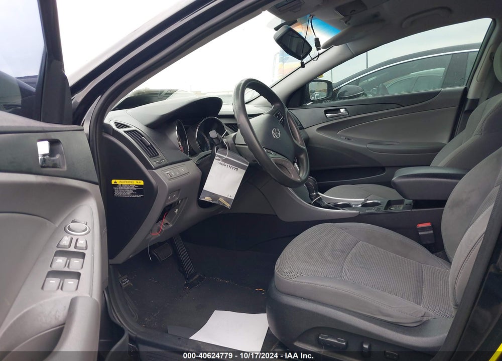2014 HYUNDAI SONATA VIN: 5NPEB4AC1EH814510