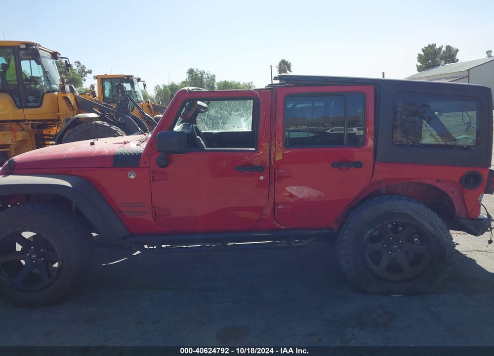 2014 JEEP WRANGLER UNLIMITED SPORT VIN: 1C4BJWDG3EL190947